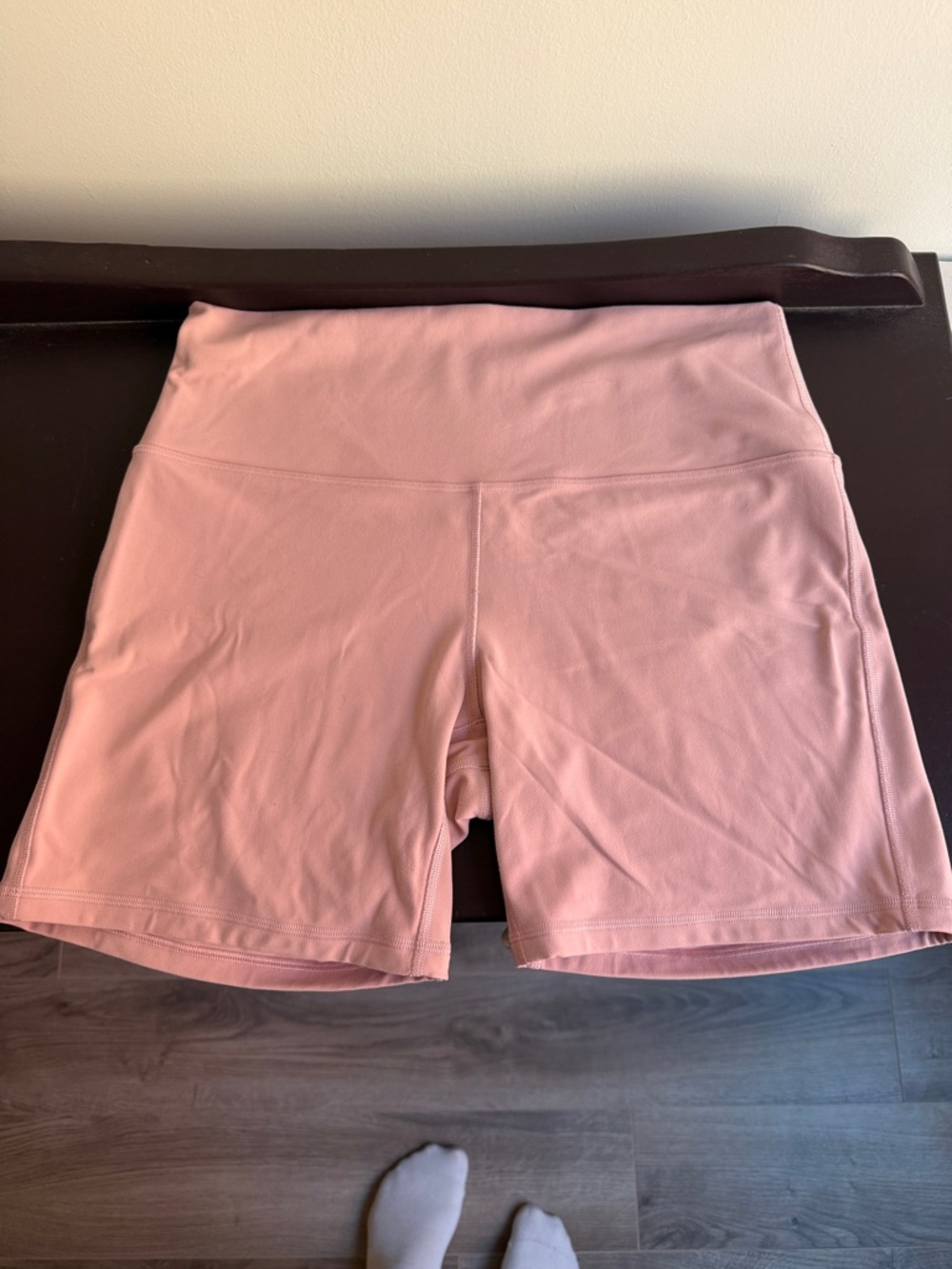 lululemon 6 in align high rise shorts in pink haze